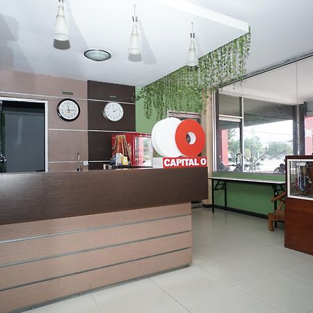 Capital O 2885 Hemra Hotel Balikpapan  Bagian luar foto